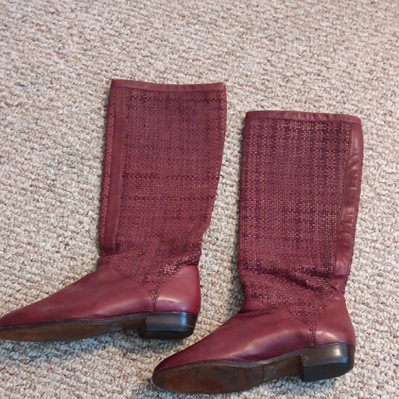 Bottega Veneta Burgundy Woven Heeled Boots - Picture 3 of 6